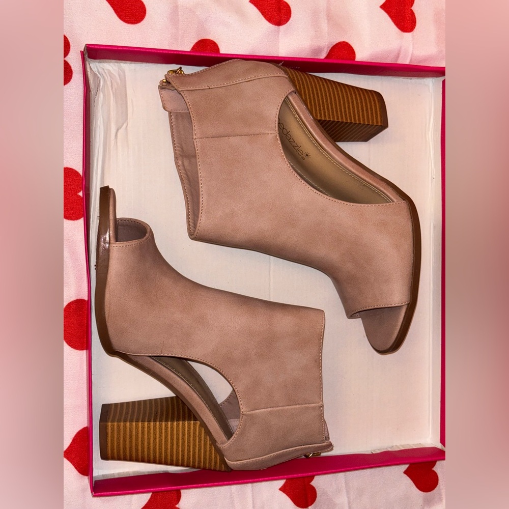 Gently used Tatum Boots From Shoedazzle Size 9. Blush Pink.